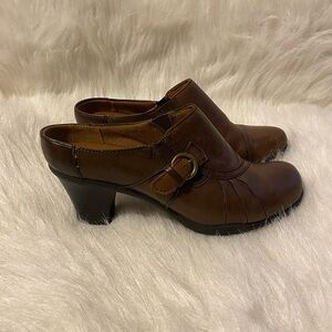 Earth Spirit Classics Shoes Womens Size ￼7 Brown Slip On‎ Heels